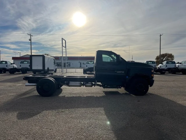 2024 Chevrolet Silverado 4500 HD Chassis Cab Work Truck - Photo 6