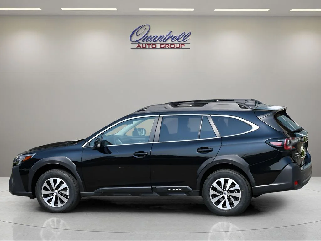 Certified Used 2024 Crystal Black Silica Subaru Premium image 7