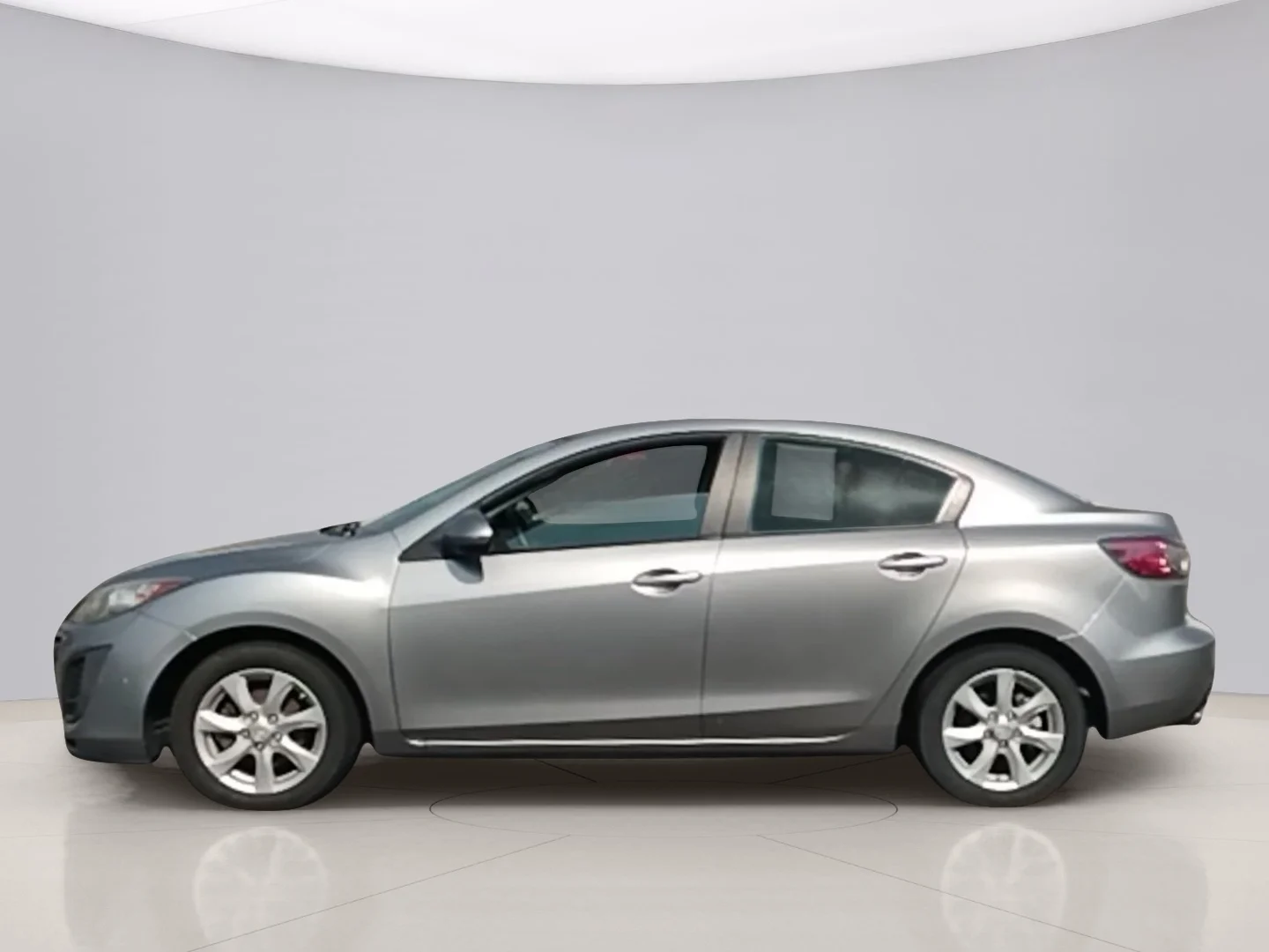 Used 2010 Silver Mazda I TOURING image 2