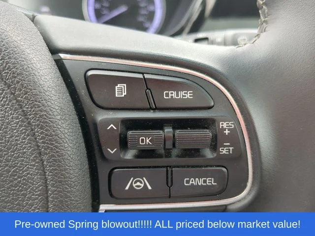 Used 2022 Gray Kia LXS image 28