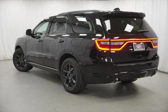 New 2026 Diamond Black Clear-Coat Exterior Paint Dodge GT PLUS image 13
