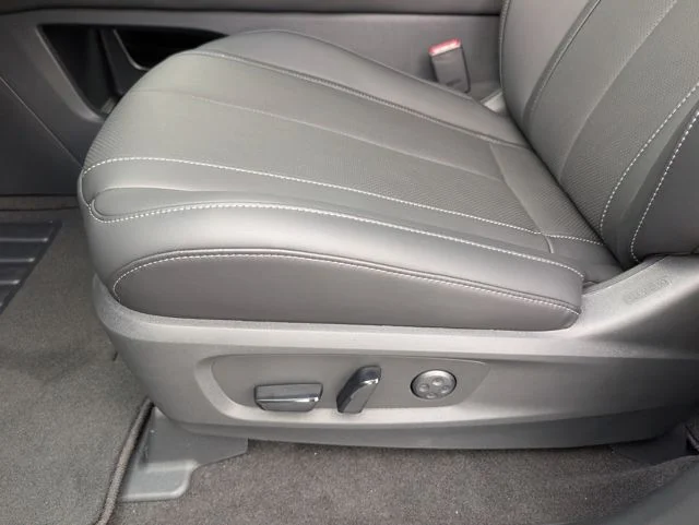 New 2027 GRAPHITE SHADOW INFINITI LUXE image 22