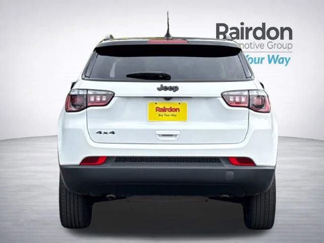 Used 2023 Bright White Clearcoat Jeep Latitude image 6
