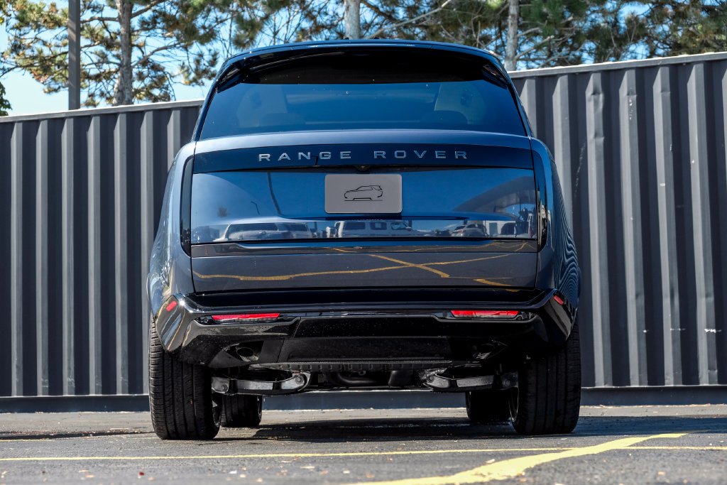 New 2027 Varesine Blue Land Rover SE image 7