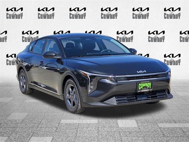 2026 Kia K4 LXS AT's photo