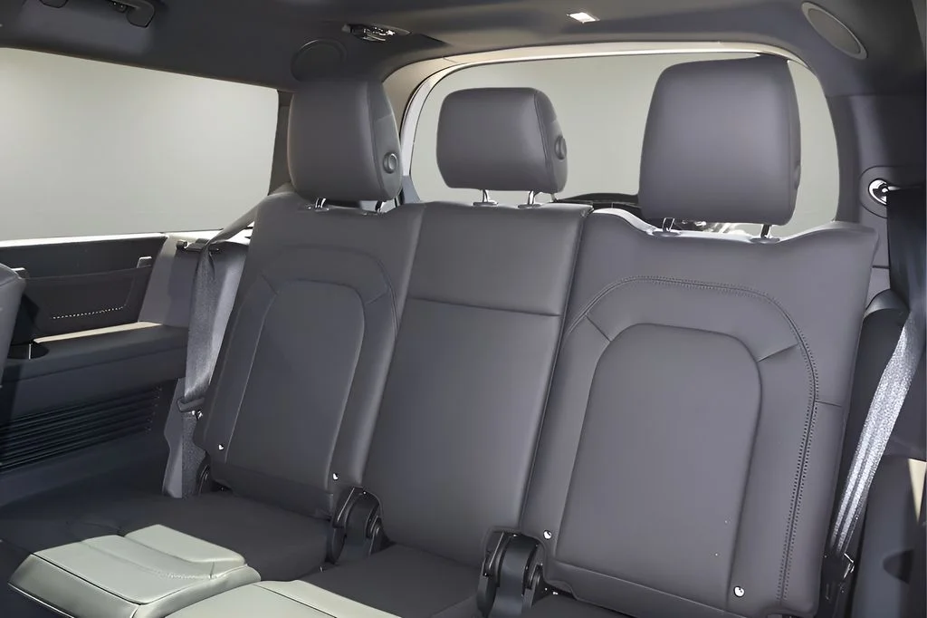 New 2026 Borasco Grey Land Rover X-Dynamic SE image 15