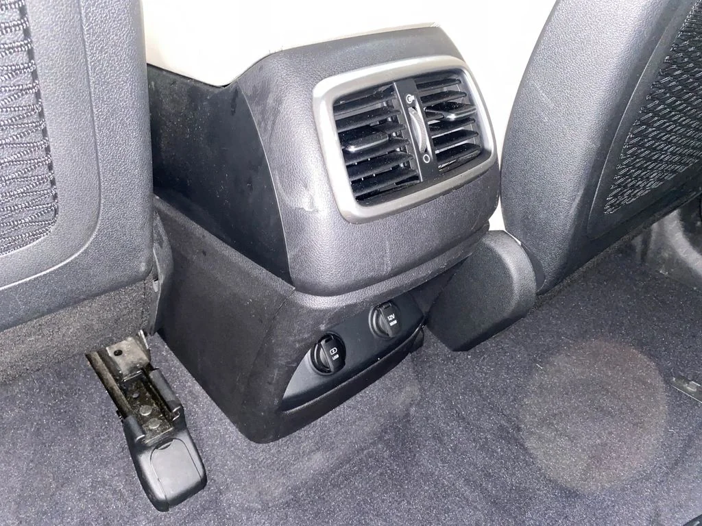 Used 2017 Purple Kia LX image 12