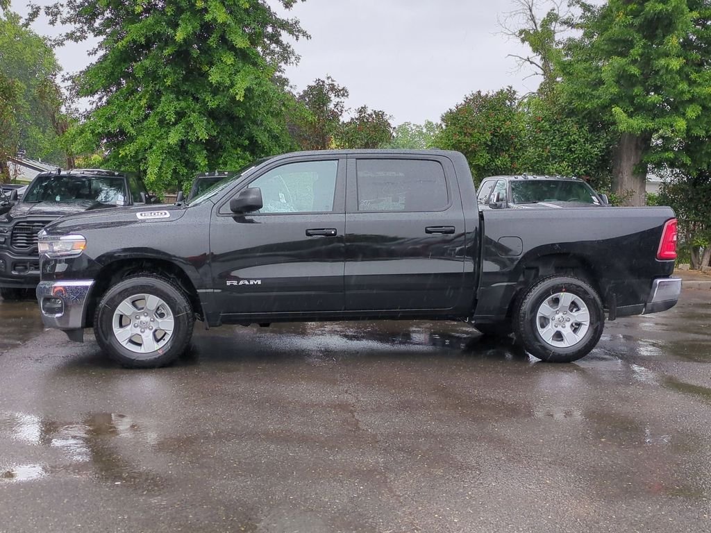 New 2026 Diamond Black Crystal Pearl-Coat Exterior Paint RAM Big Horn/Lone Star image 4
