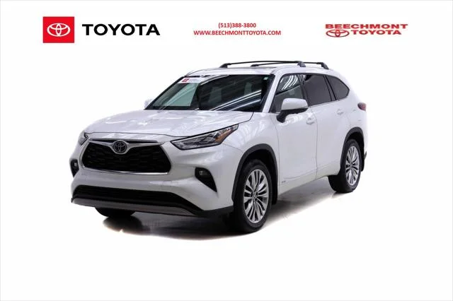 Certified Used 2026 PLATINUM WHITE PEARL MC. Toyota  image 1