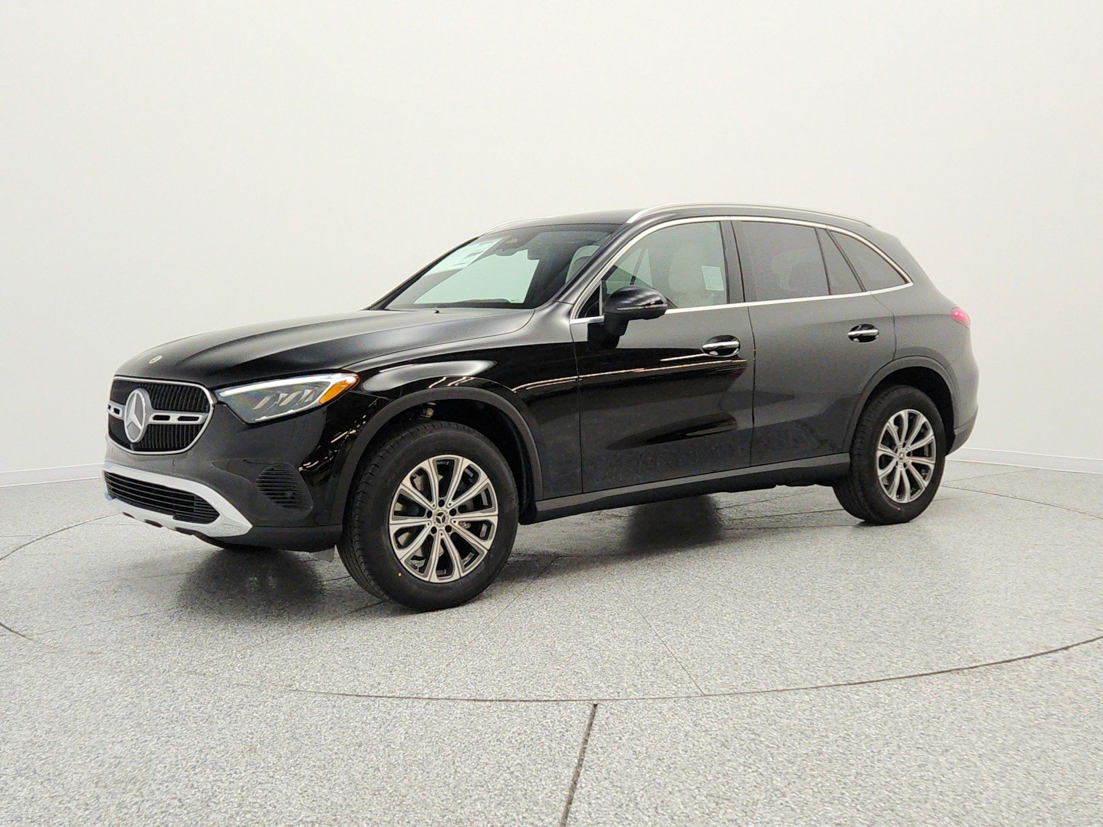 2026 Mercedes-Benz GLC GLC 300's photo
