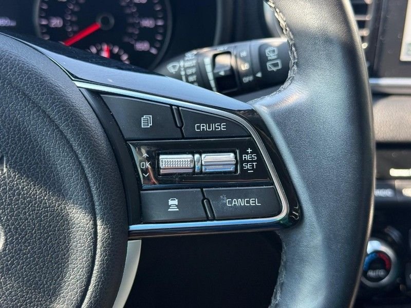 Used 2021 Snow White Pearl Kia EX image 21