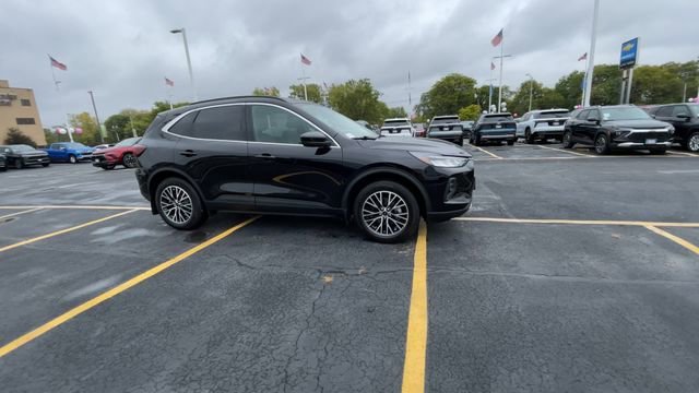 2025 FORD ESCAPE - Image 1