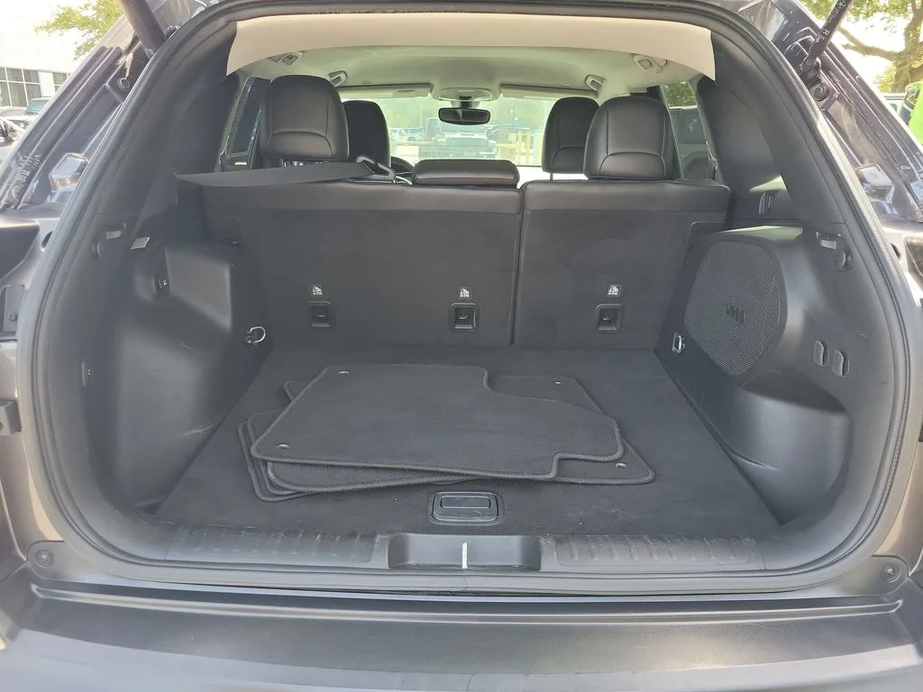 Used 2019 Gray Jeep Limited image 10