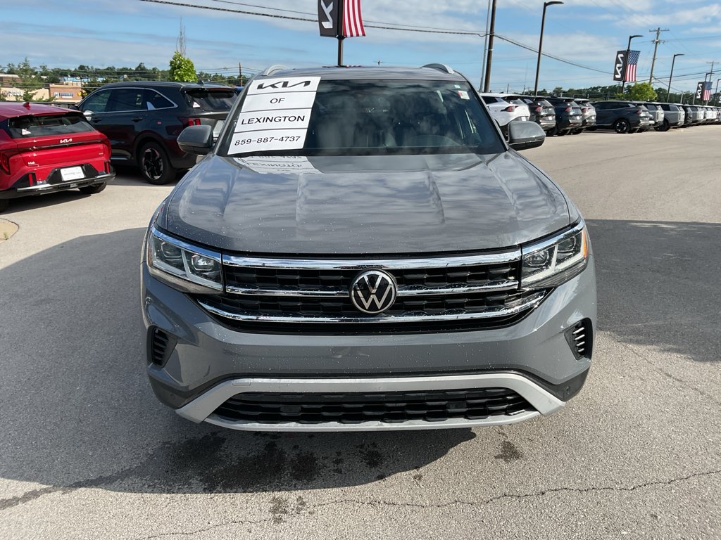Used 2020 Gray Volkswagen 2.0T SE w/Technology image 3