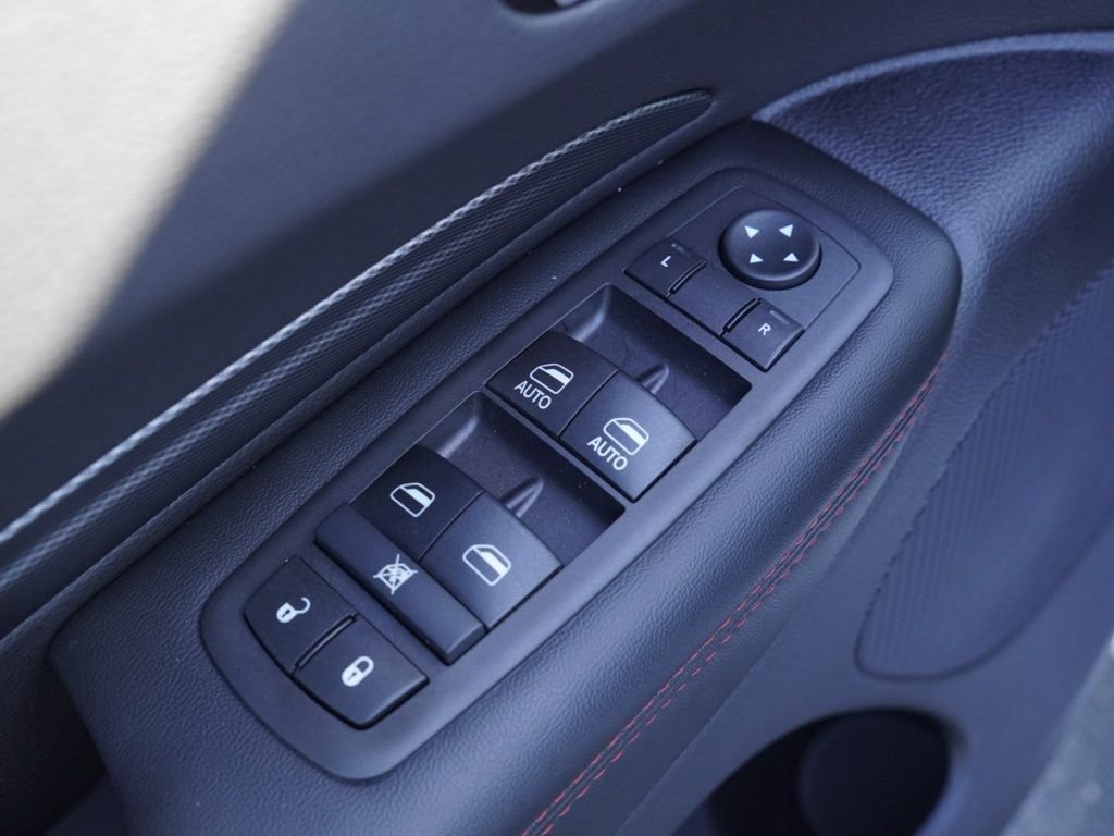 New 2026 White Knuckle Clear-Coat Exterior Paint Dodge GT HEMI V8 image 11