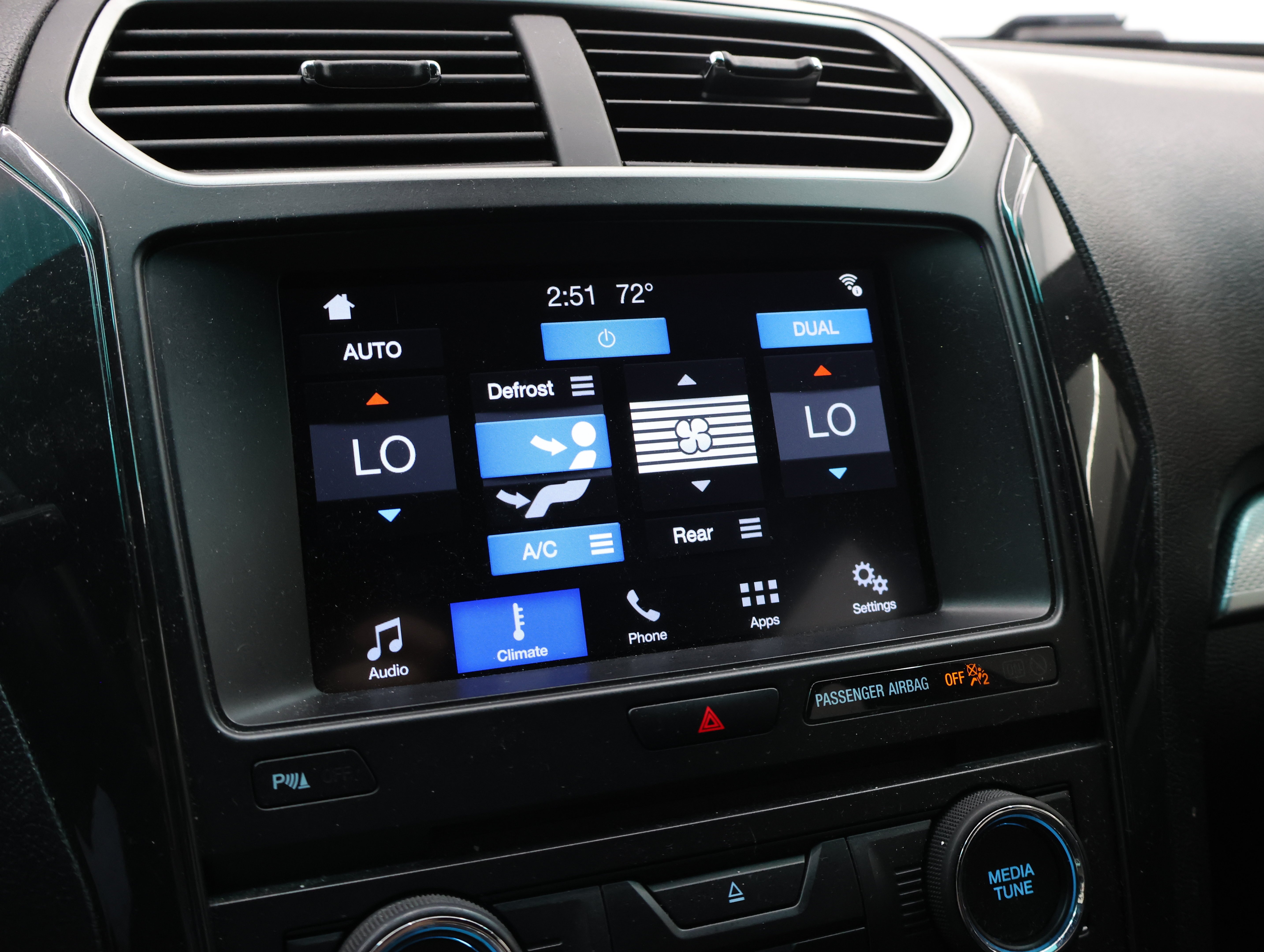 Used 2017  Ford XLT image 11