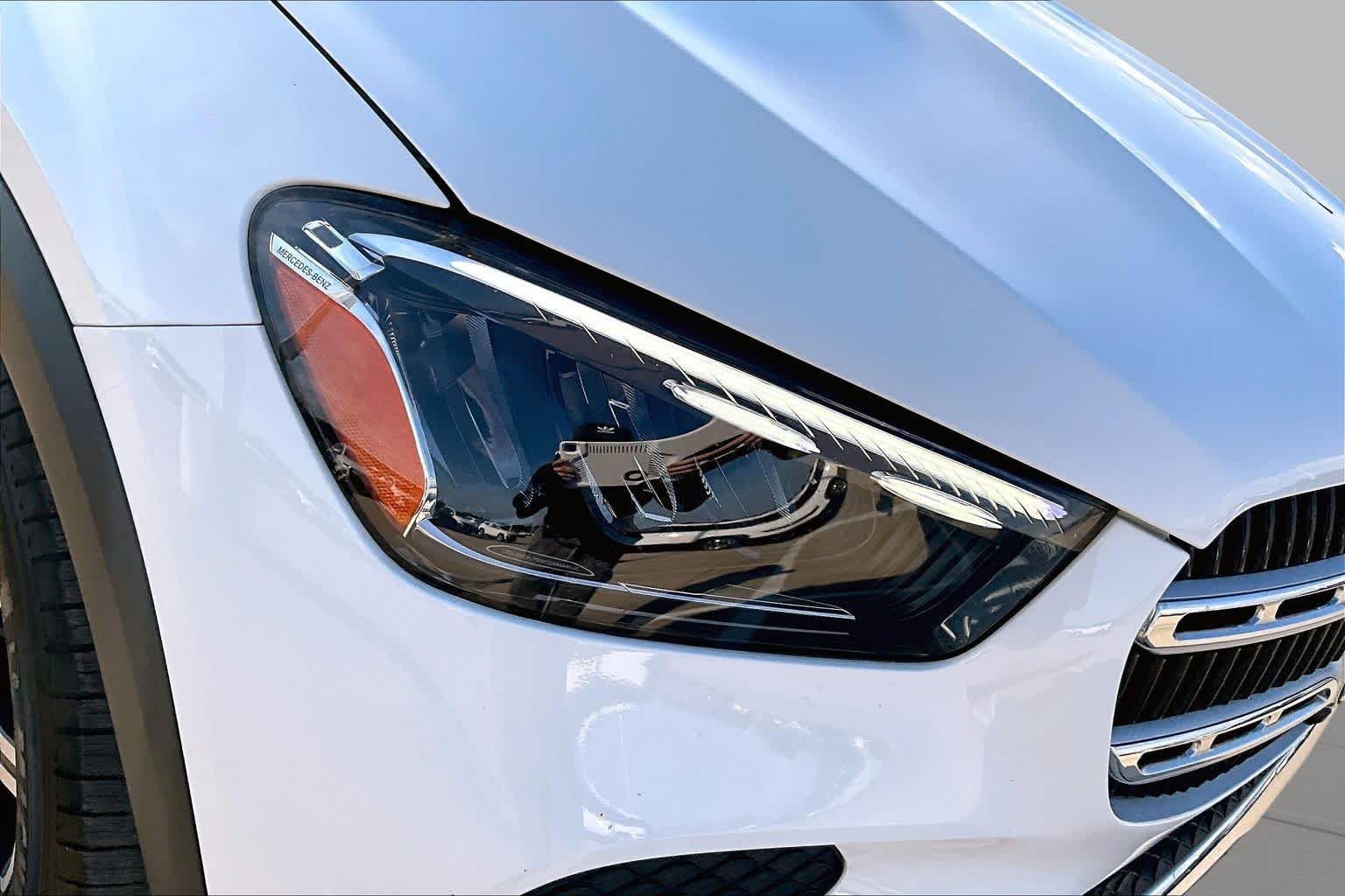 Used 2025 Polar White Mercedes-Benz GLE 350 image 28