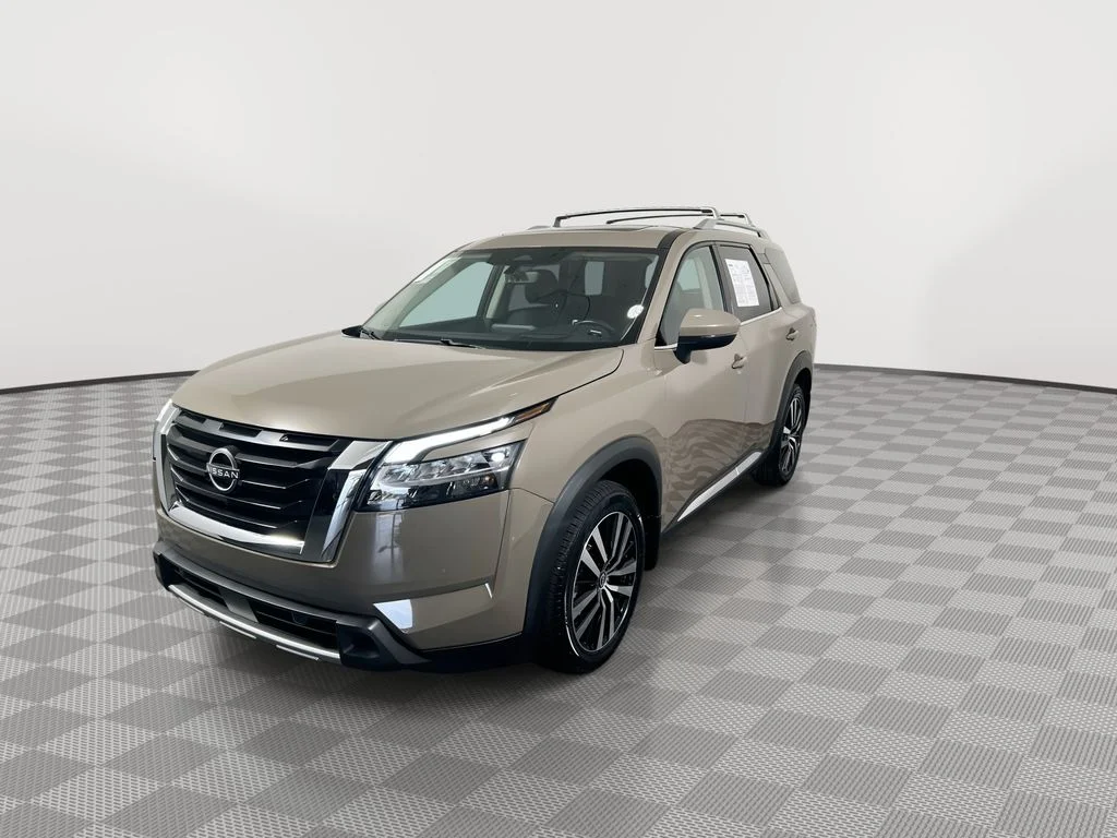 Certified Used 2023 Beige Nissan Platinum image 4