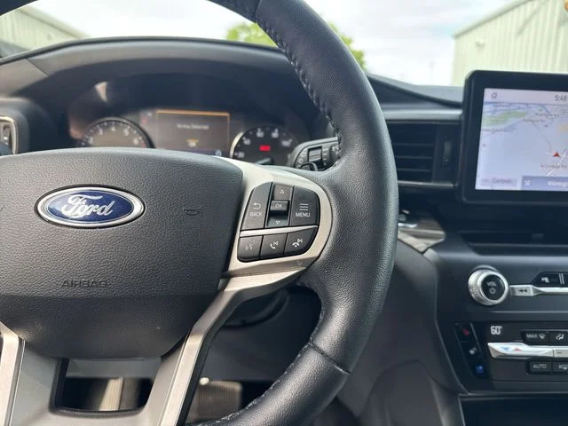 Used 2020 Red Ford Limited image 20