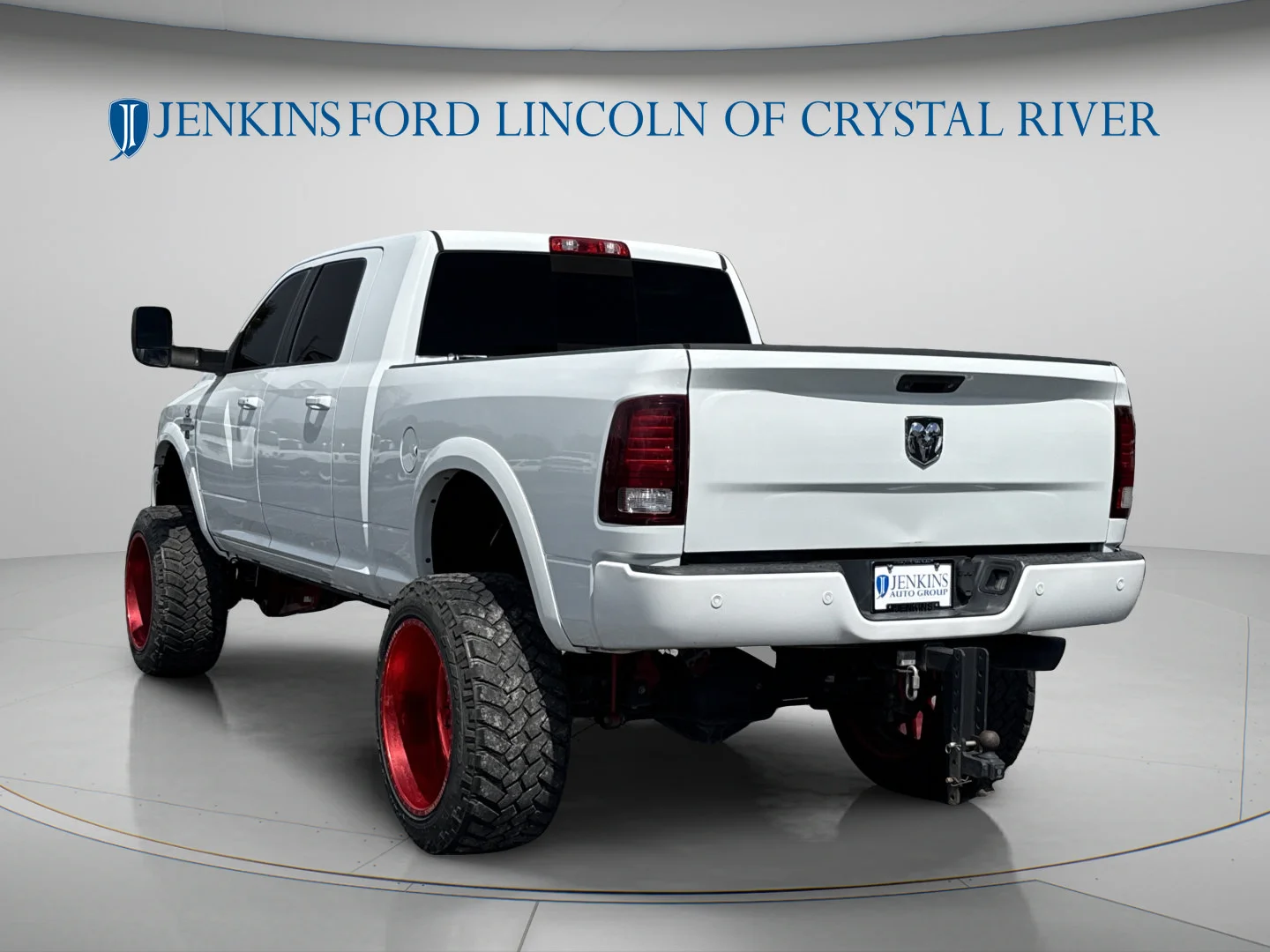 Used 2018 Bright White Clearcoat Ram Laramie image 7