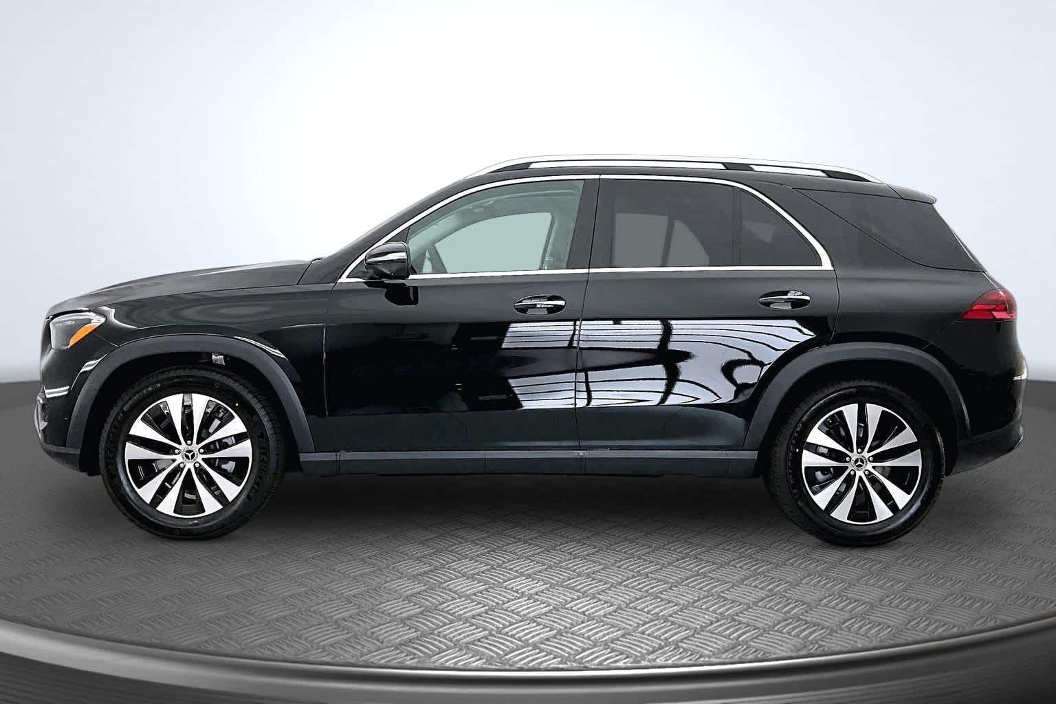 New 2026 Black Mercedes-Benz GLE 350 image 3