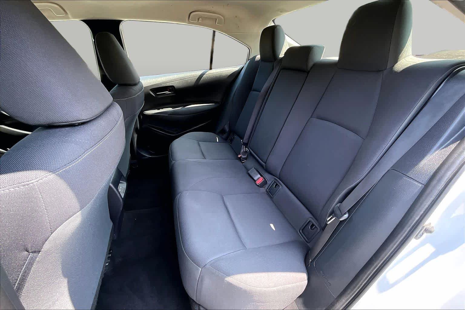 Used 2023 Ice Cap Toyota LE image 21