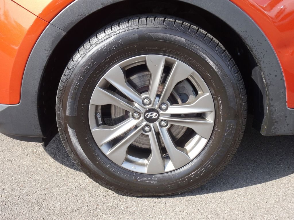 Used 2015 Brown Hyundai Base image 23