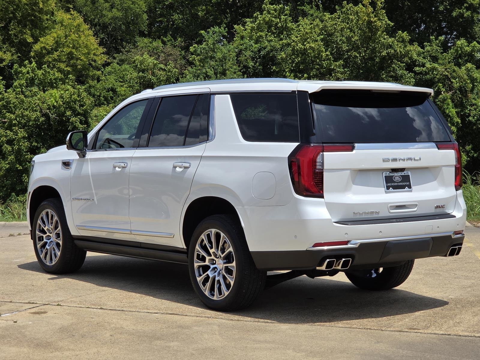 Used 2025 White Frost Tricoat GMC Denali image 6