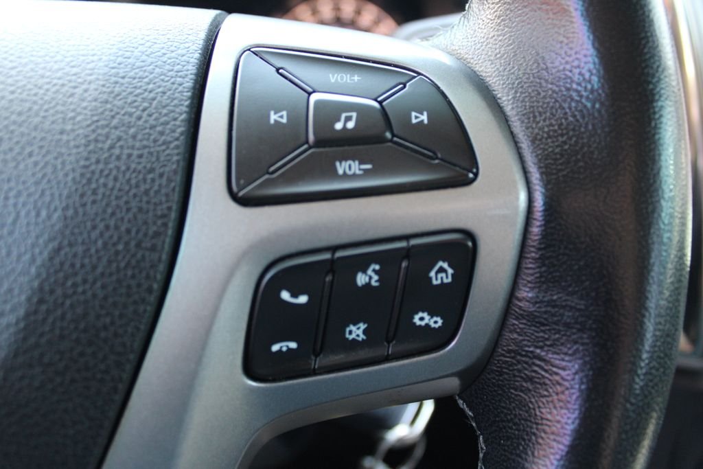 Used 2019 Gray Ford XLT image 22