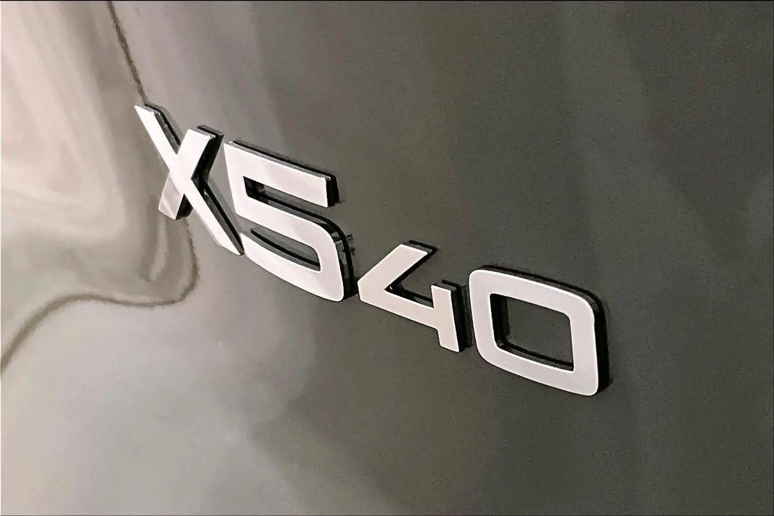 New 2027 Grey Pine Metallic BMW 40 xDrive image 6