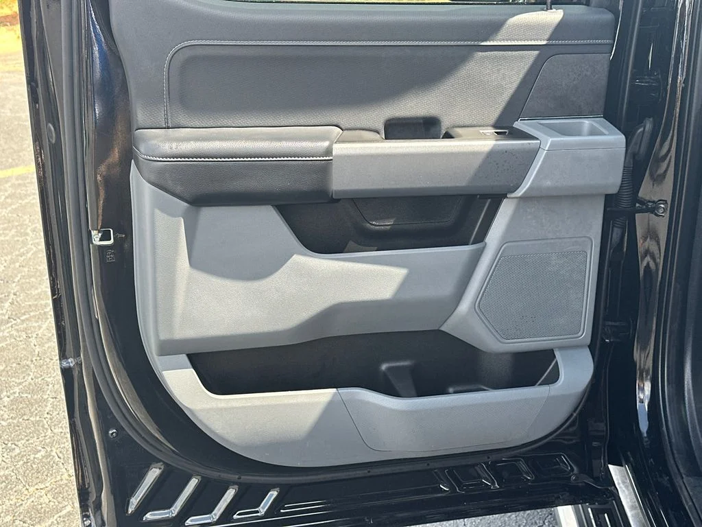 Used 2024 Black Ford XLT image 24