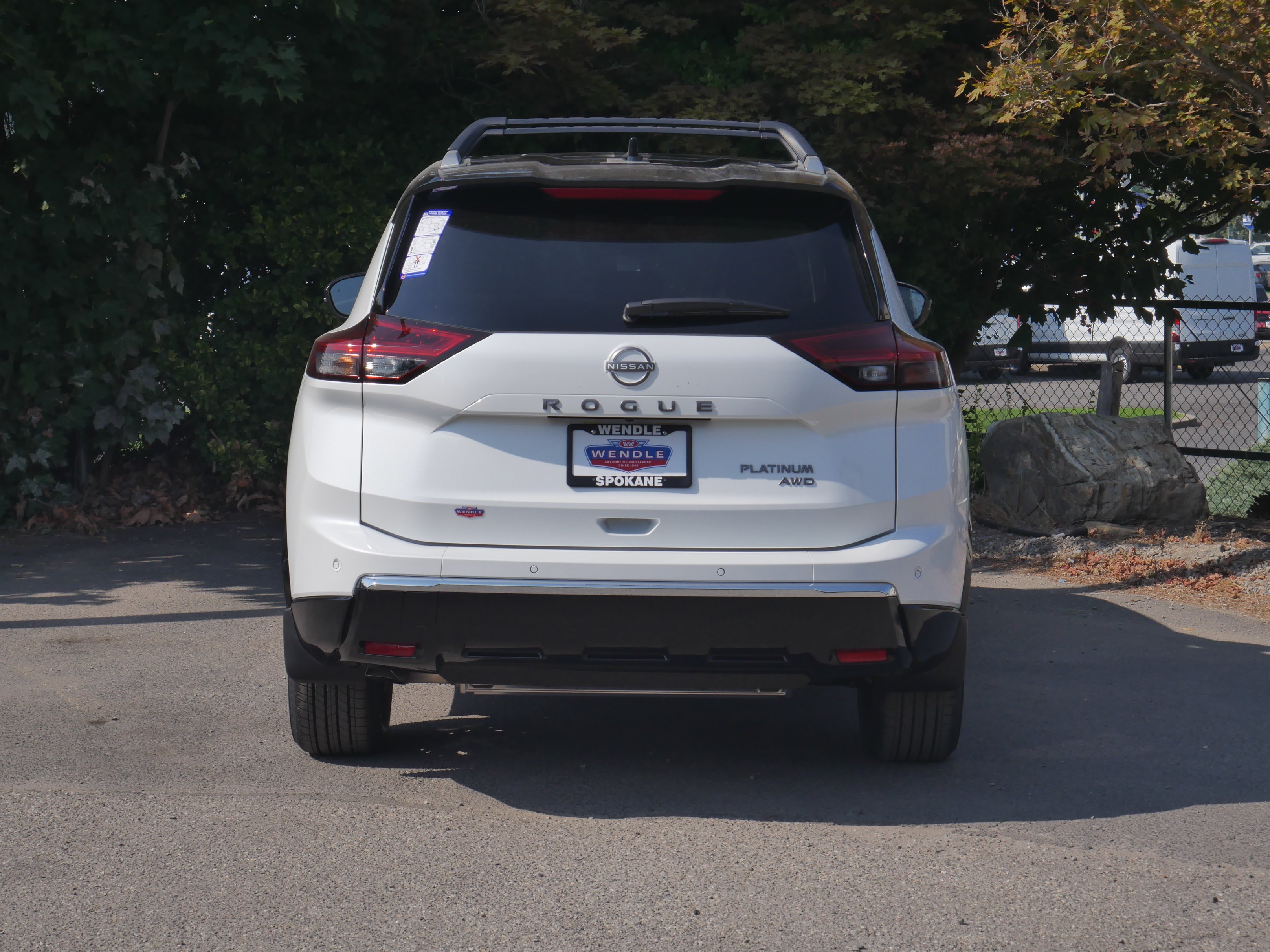 New 2026 Everest White Pearl TriCoat / Super Black Two-tone Nissan Platinum image 20