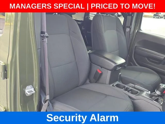 Used 2022 Green Jeep Unlimited Sport S image 15