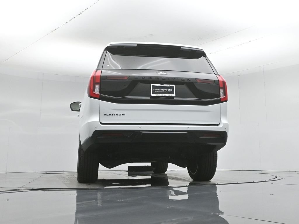 New 2026 Oxford White Ford Platinum image 53
