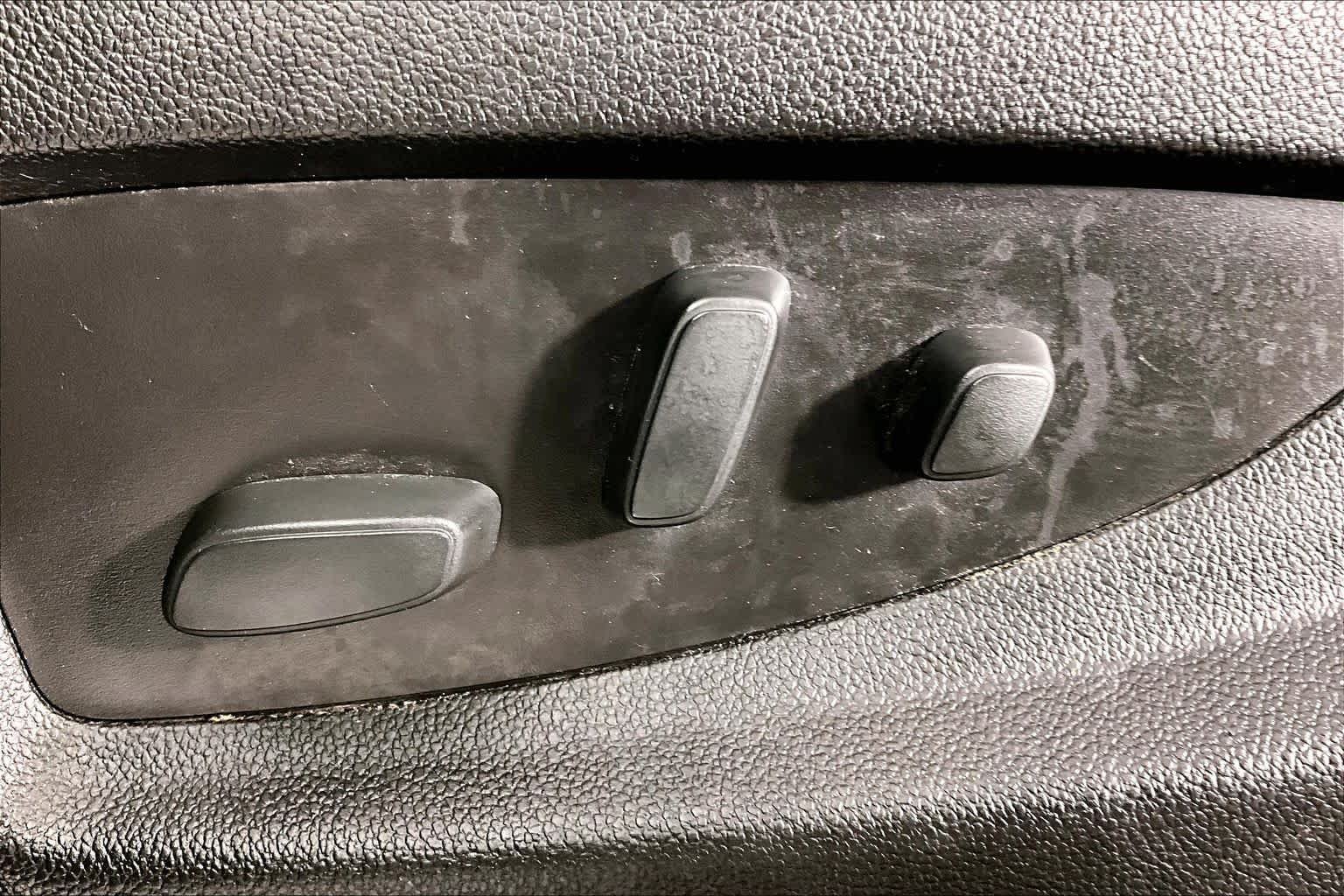 Used 2018 Graphite Metallic Chevrolet LT image 32
