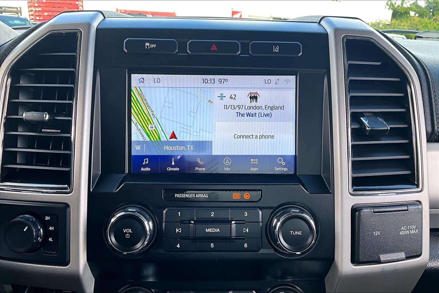 Used 2020 Oxford White Ford LARIAT image 34