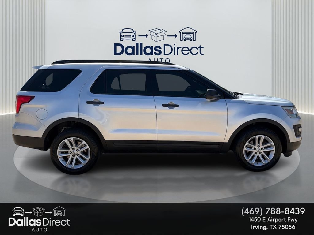Used 2017 Ingot Silver Metallic Ford Base image 5