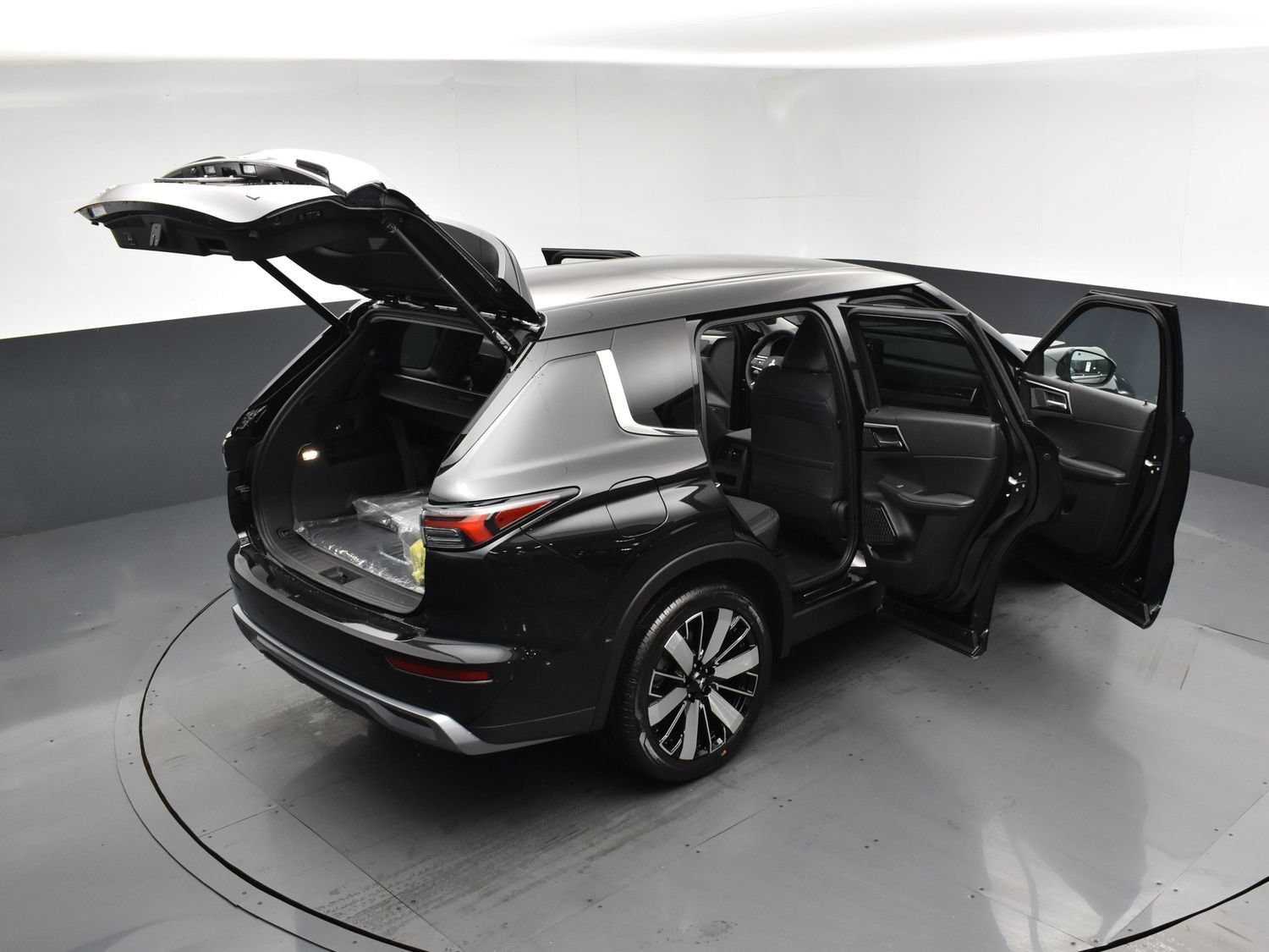 New 2026 Black Diamond Mitsubishi SE 1.5T S-AWC image 29