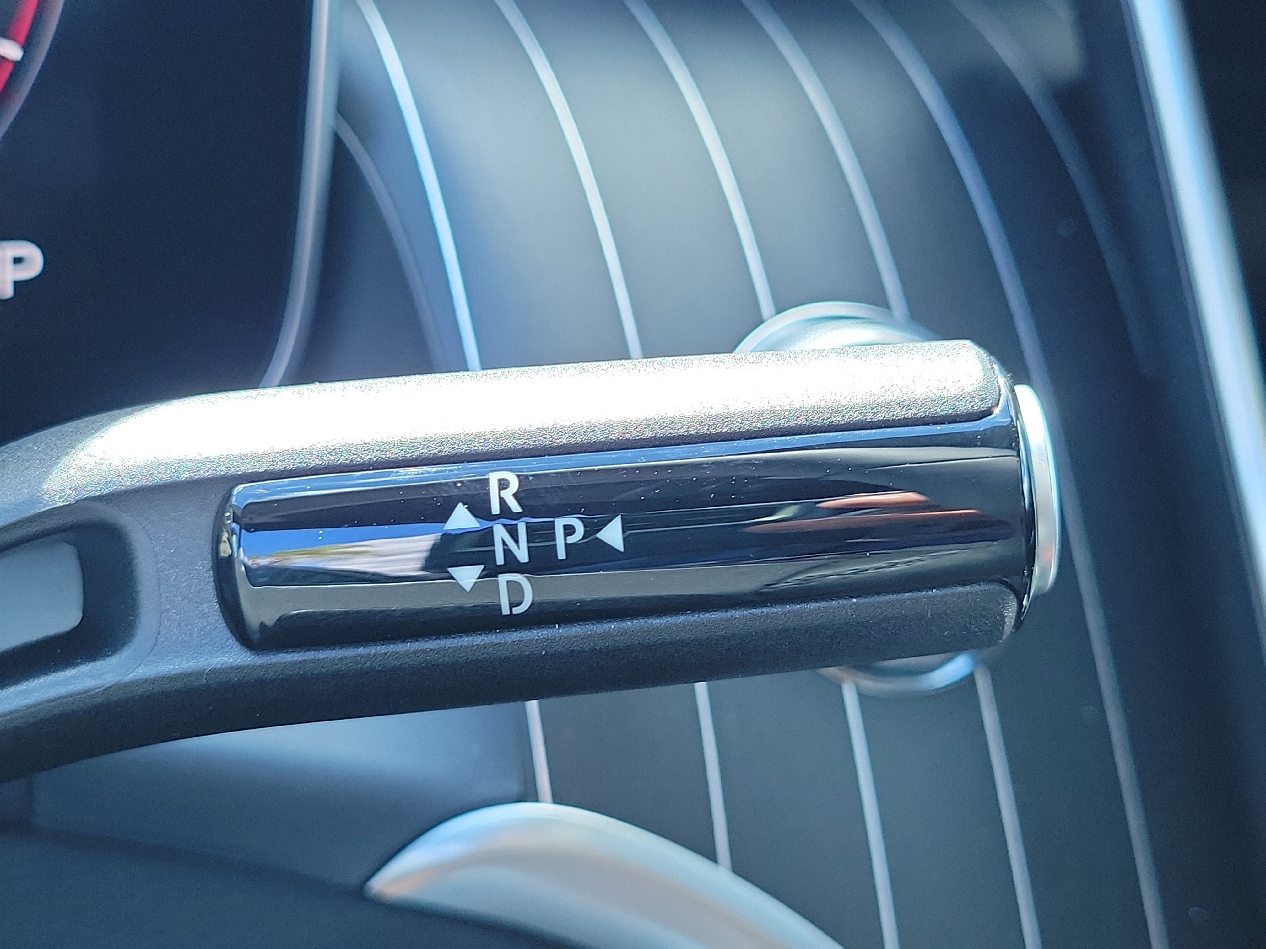 New 2026 Graphite Grey Metallic Mercedes-Benz GLC 300 image 31