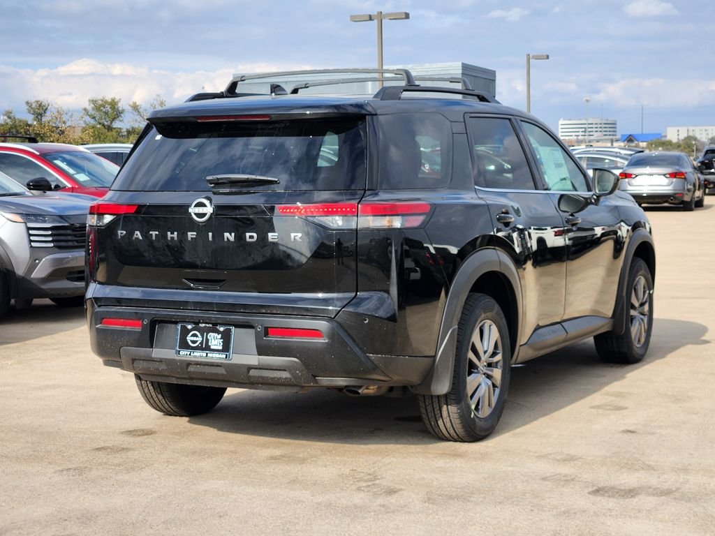 2026 Nissan Pathfinder SV - Photo 7
