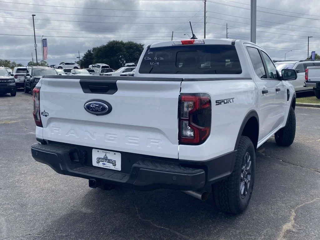 New 2026 Oxford White Ford XLT image 3
