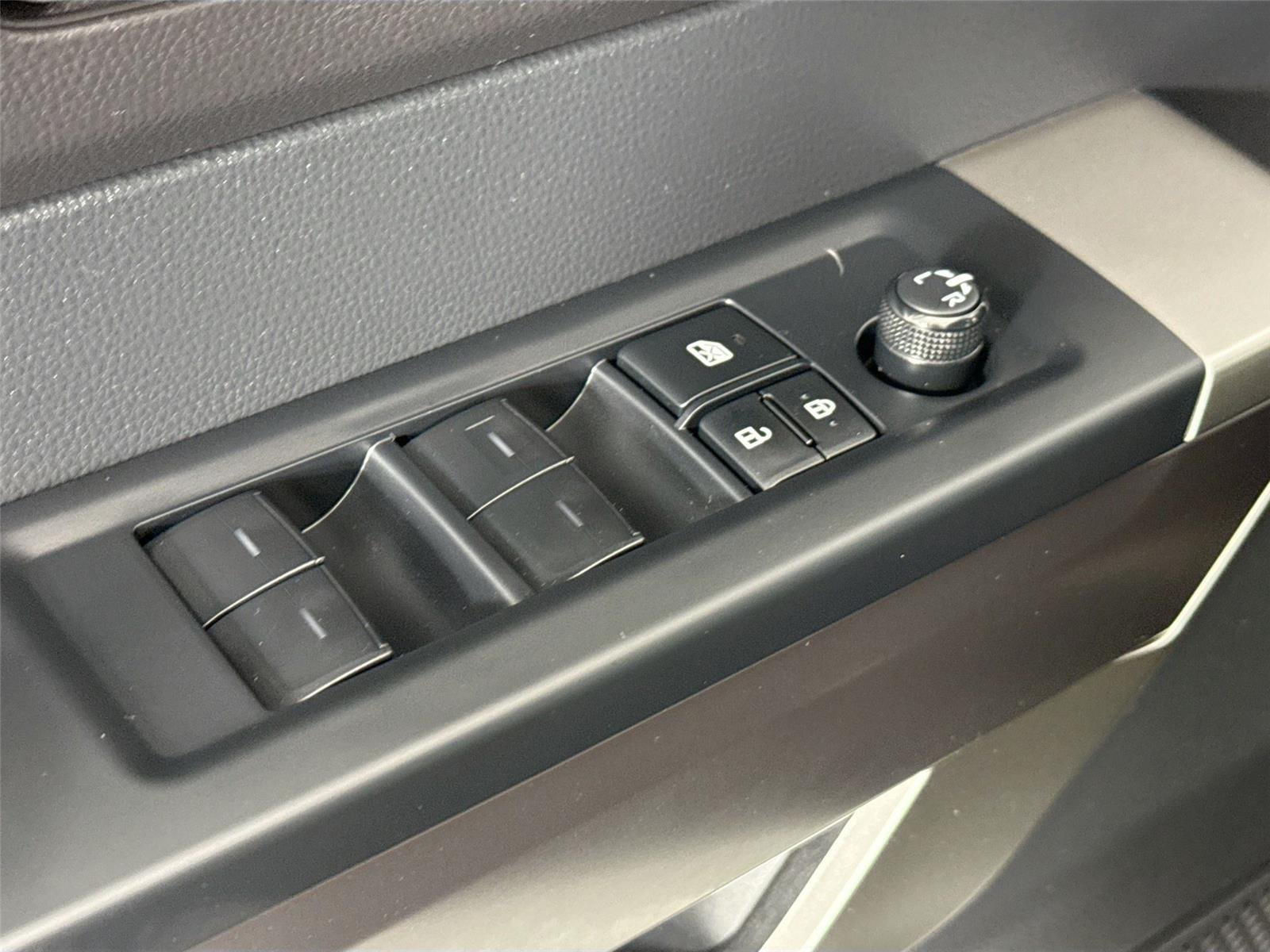 Used 2023 Ice Cap Toyota SR5 image 27