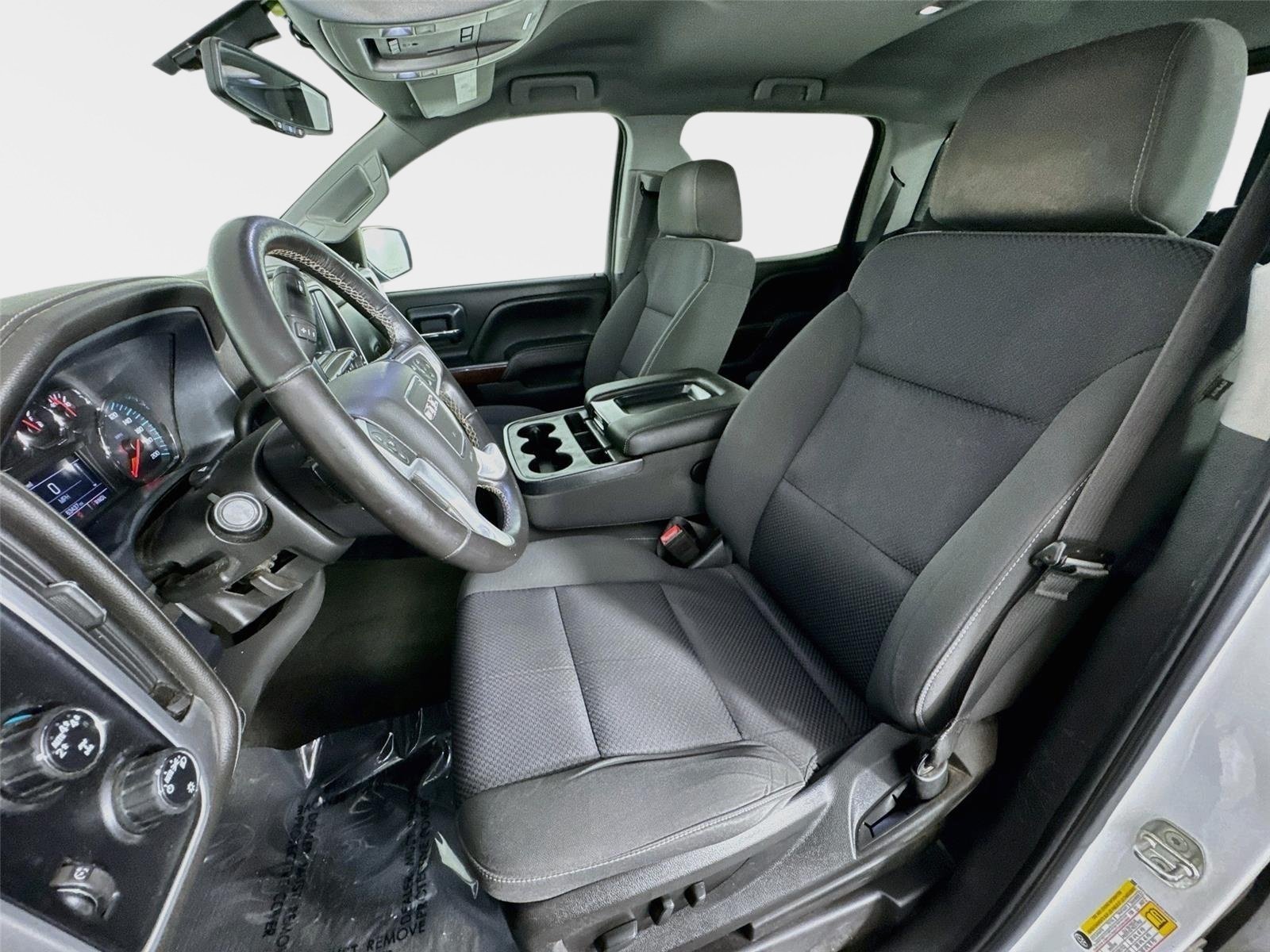 Used 2018 Summit White GMC SLE image 11