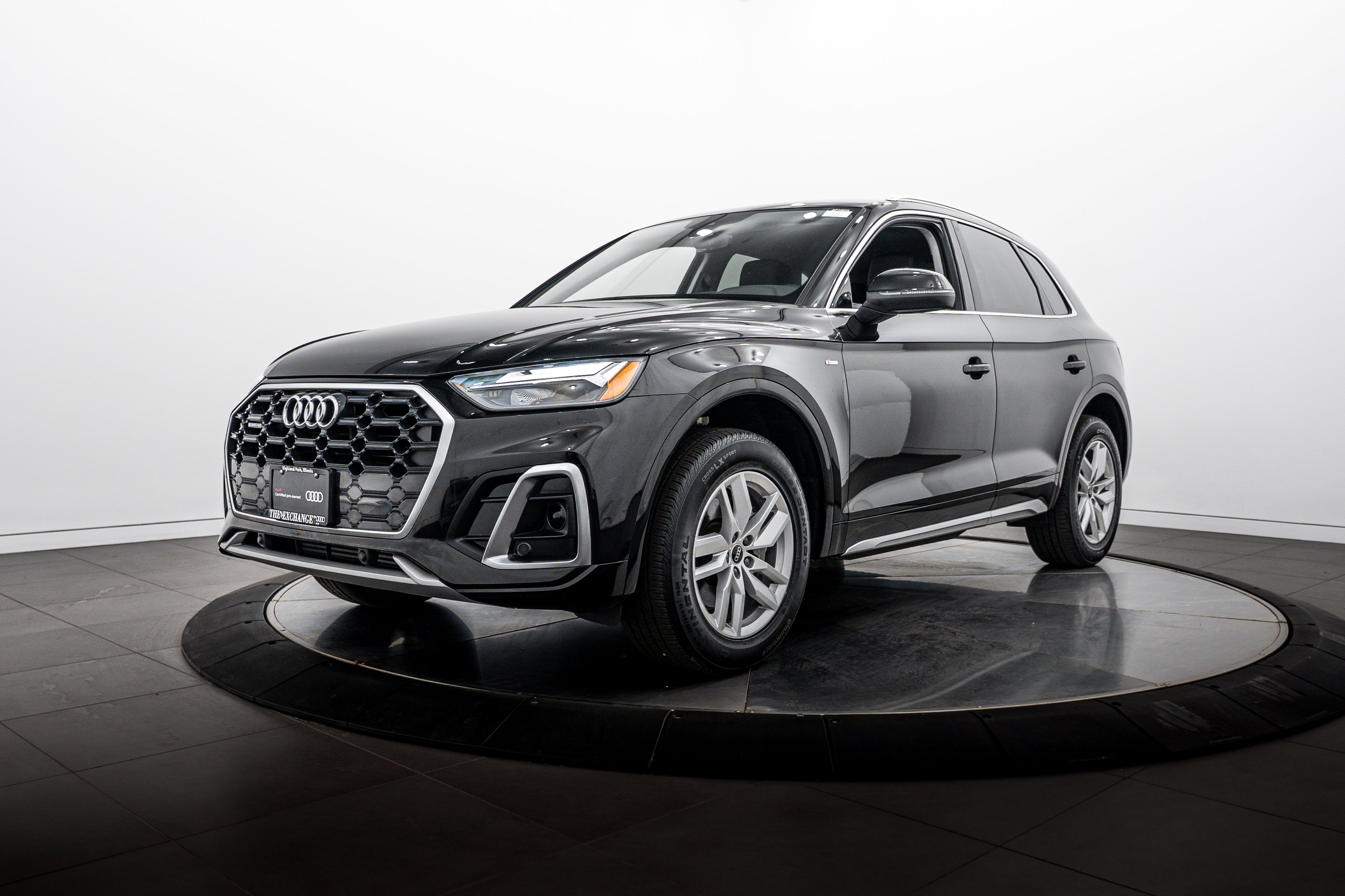 Certified Used 2023 Mythos Black Metallic Audi S line Premium image 6