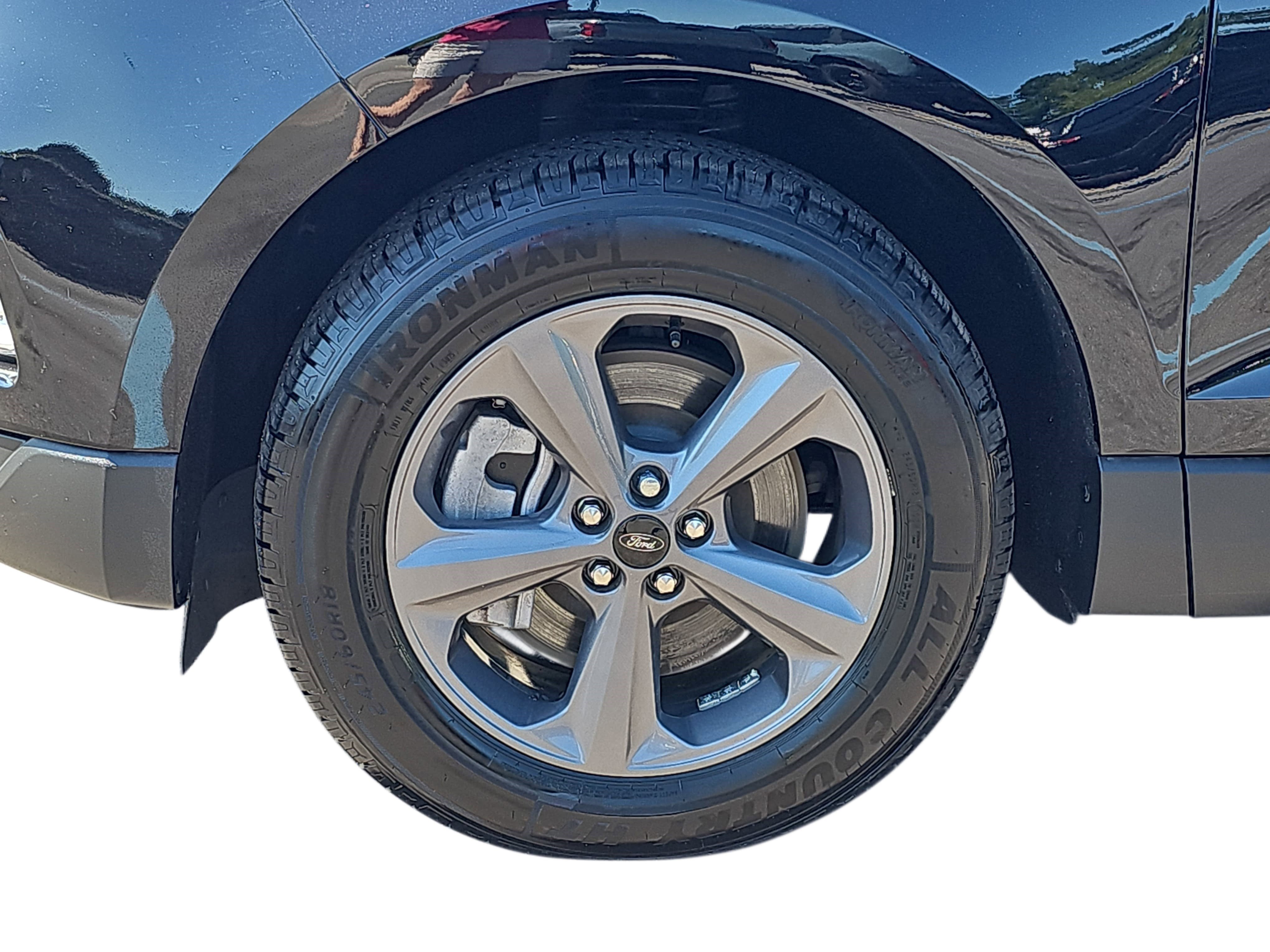 Used 2022 Black Metallic Ford SEL image 26