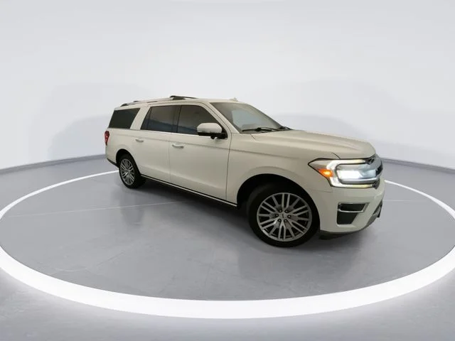 Used 2022 White Ford Limited image 7