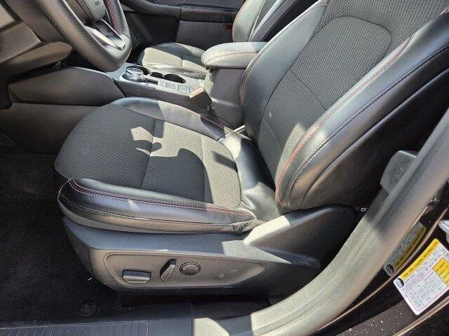 Used 2025 Agate Black Metallic Ford ST-Line image 12