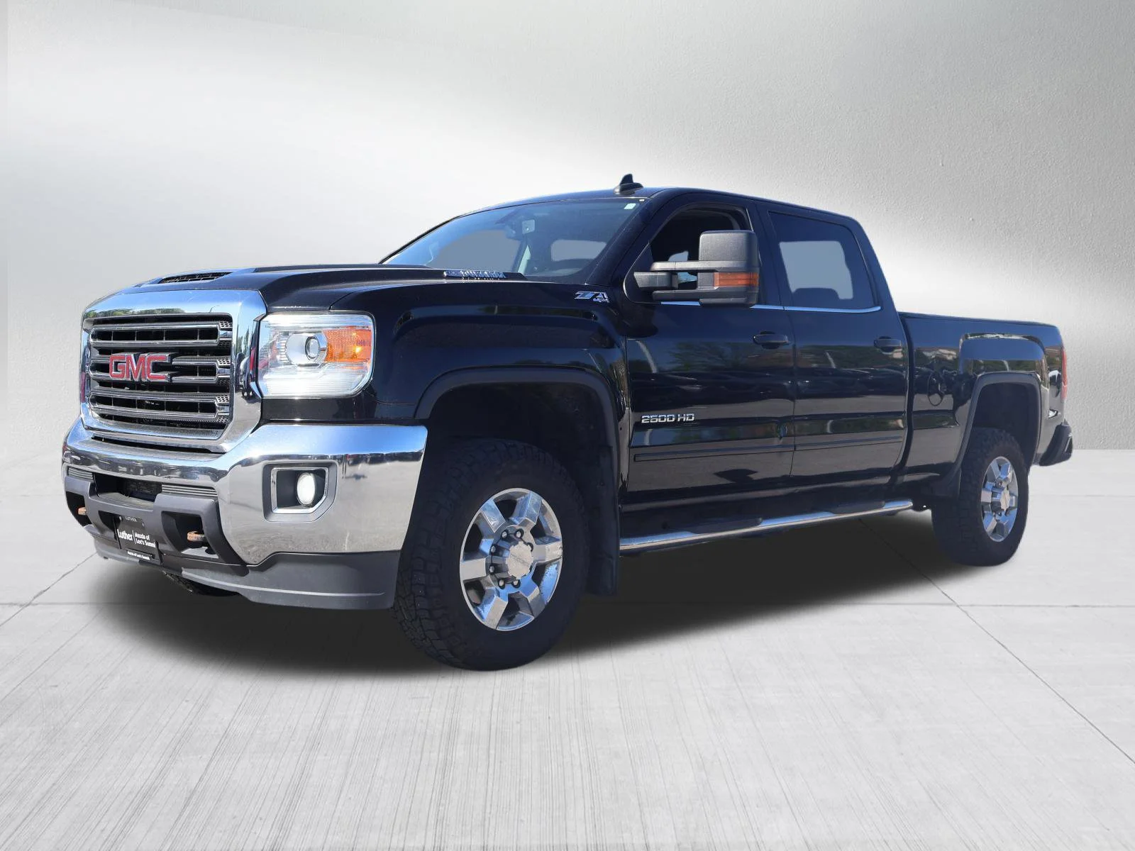 Used 2018 GMC Sierra 2500HD SLE with VIN 1GT12SEY0JF251043 for sale in Kansas City