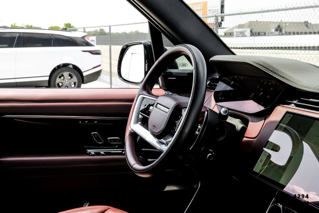 Used 2023 Santorini Black Metallic Land Rover SE image 16