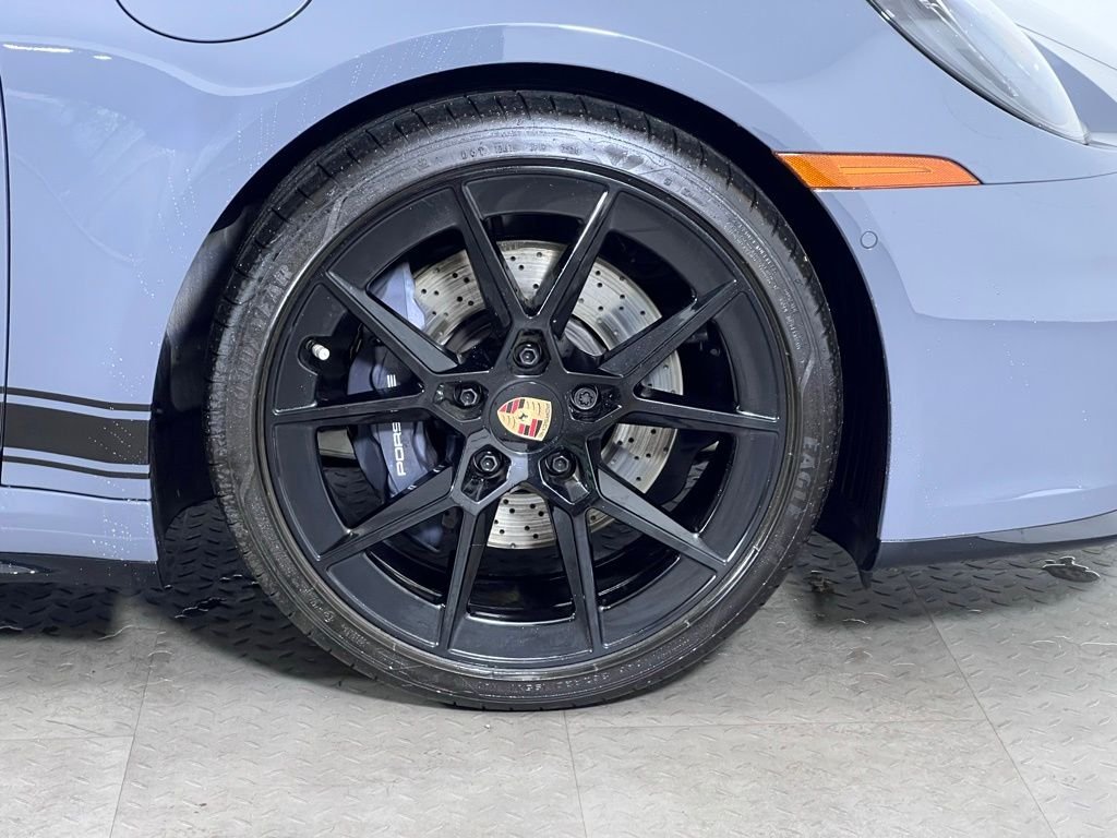 Certified Used 2025  Porsche Carrera image 13